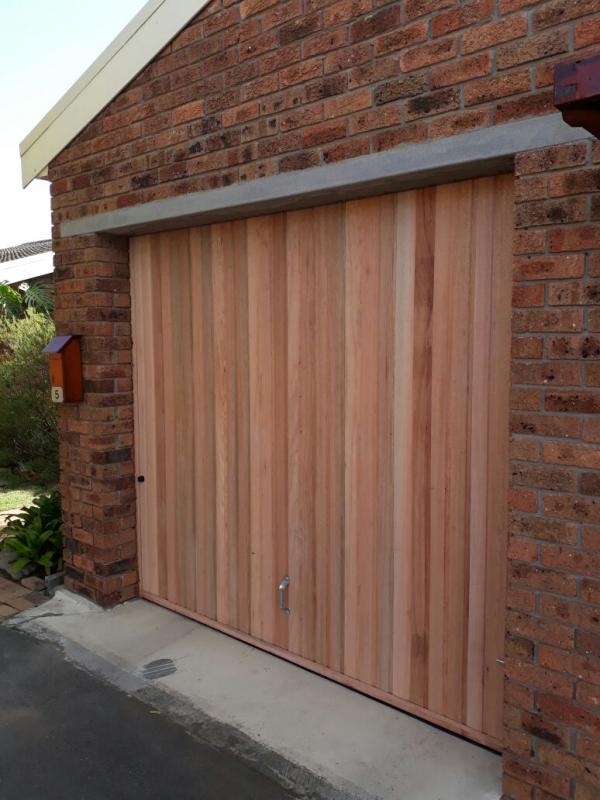 GARAGE DOOR 