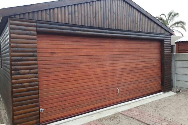 GARAGE DOOR 